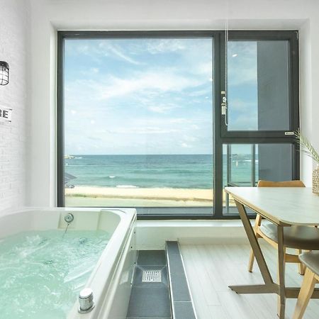 Goseong Littlesquare Oceanview Pension Eksteriør billede