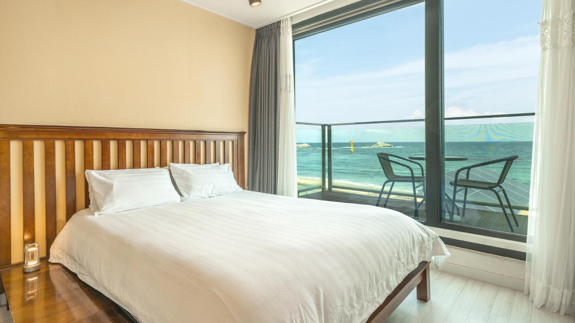 Goseong Littlesquare Oceanview Pension Værelse billede